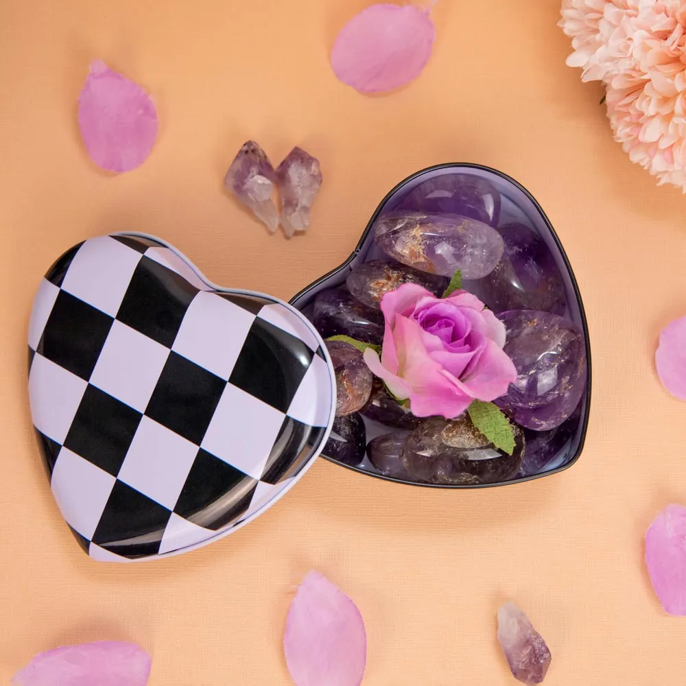 Checkers Heart-Shaped Metal Tin